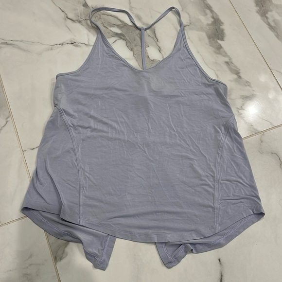 Lululemon tank - Picture 1 of 4